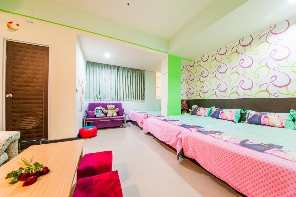 Love Night Market Inn Luodong Luaran gambar